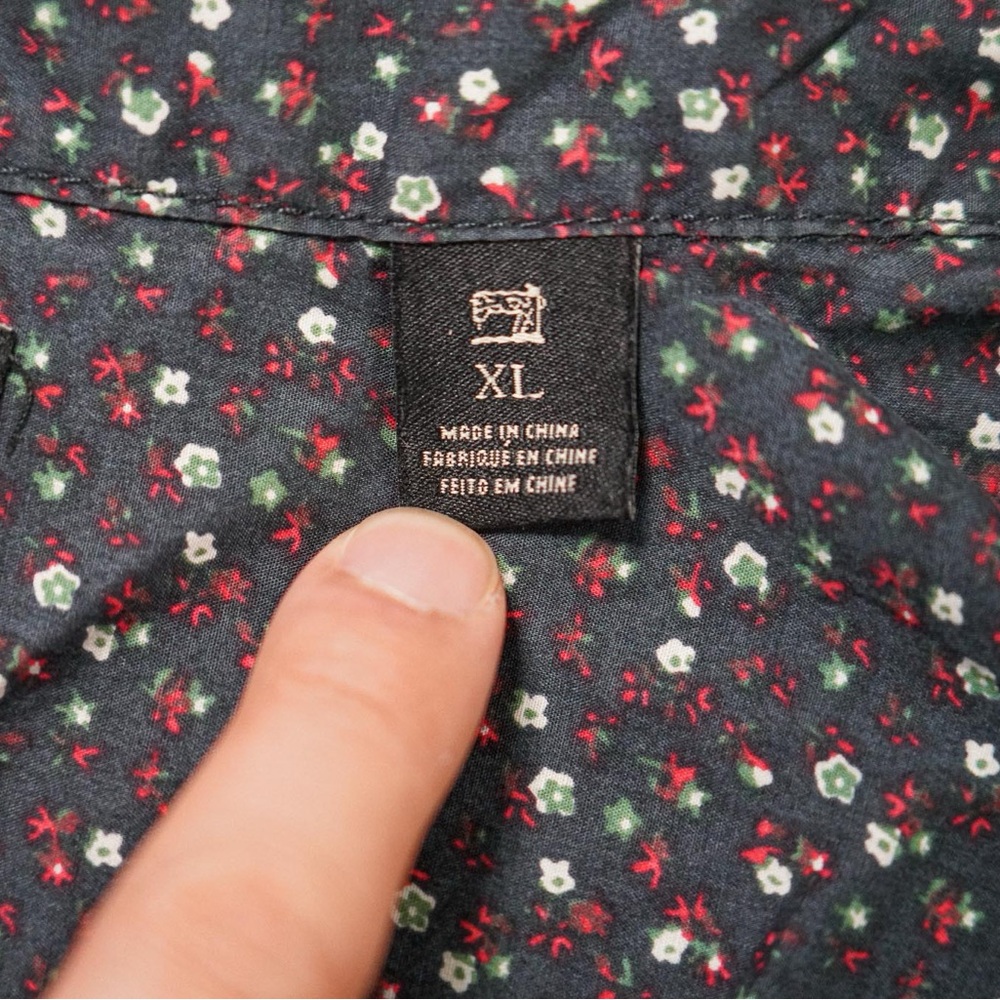 Scotch & Soda Floral Shirt - Dark Backdrop, Colorful Floral Pattern, Size XL - Picture 4 of 4